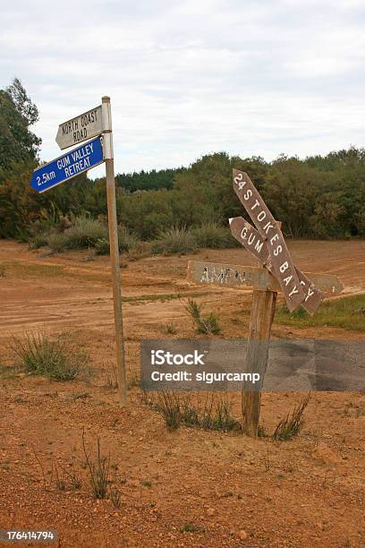 Australian Znak Drogowy - zdjęcia stockowe i więcej obrazów Australia - Australia, Australijski Outback, Bez ludzi