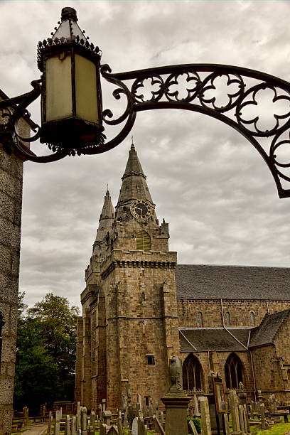 st マーカー大聖堂の古いアバディーンスコットランド） - st machars cathedral ストックフォトと画像