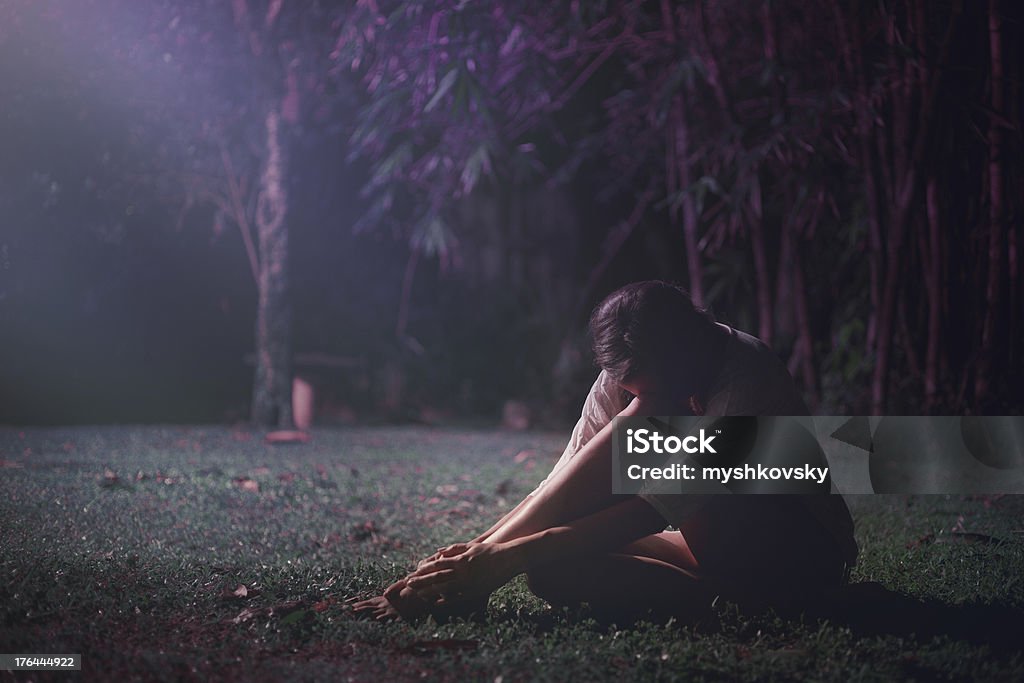 Sleepy menina na selva - Royalty-free 20-29 Anos Foto de stock