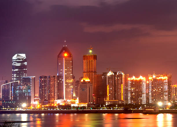 istock birds-eye view City night scene 176445410