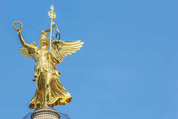 istock Statue Of Victoria 176446684