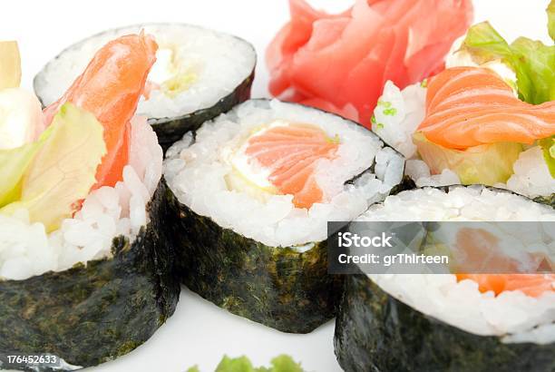 Sushi - Fotografie stock e altre immagini di Avocado - Avocado, Caviale, Cena