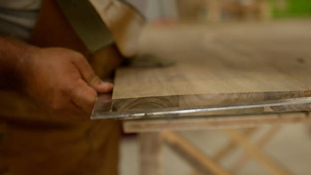 istock Japanese woodworkers working in the garage. 1764592413