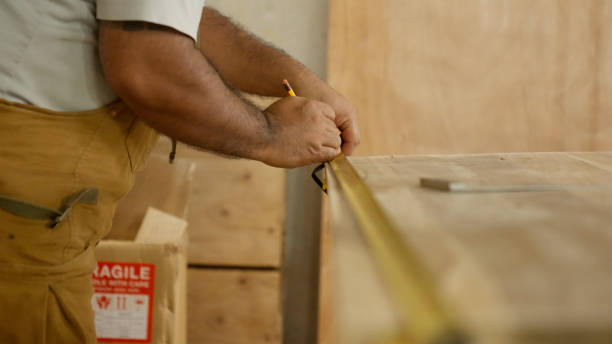 istock Japanese woodworkers working in the garage. 1764592954