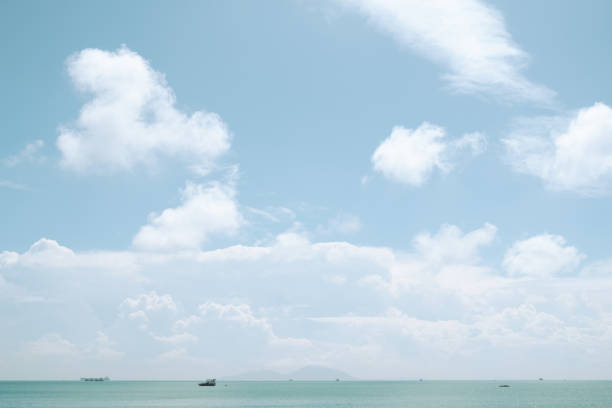 lamma island hung shing yeh beach in hong kong - lamma island imagens e fotografias de stock