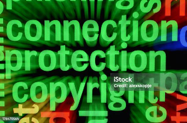 Ligação De Protecção Dos Direitos De Autor - Fotografias de stock e mais imagens de Backup - Backup, Ciborgue, Computador
