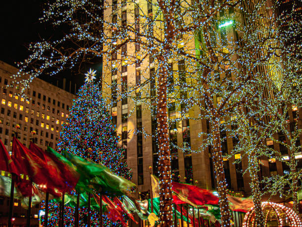 feiertags-flaggen - weihnachten new york stock-fotos und bilder