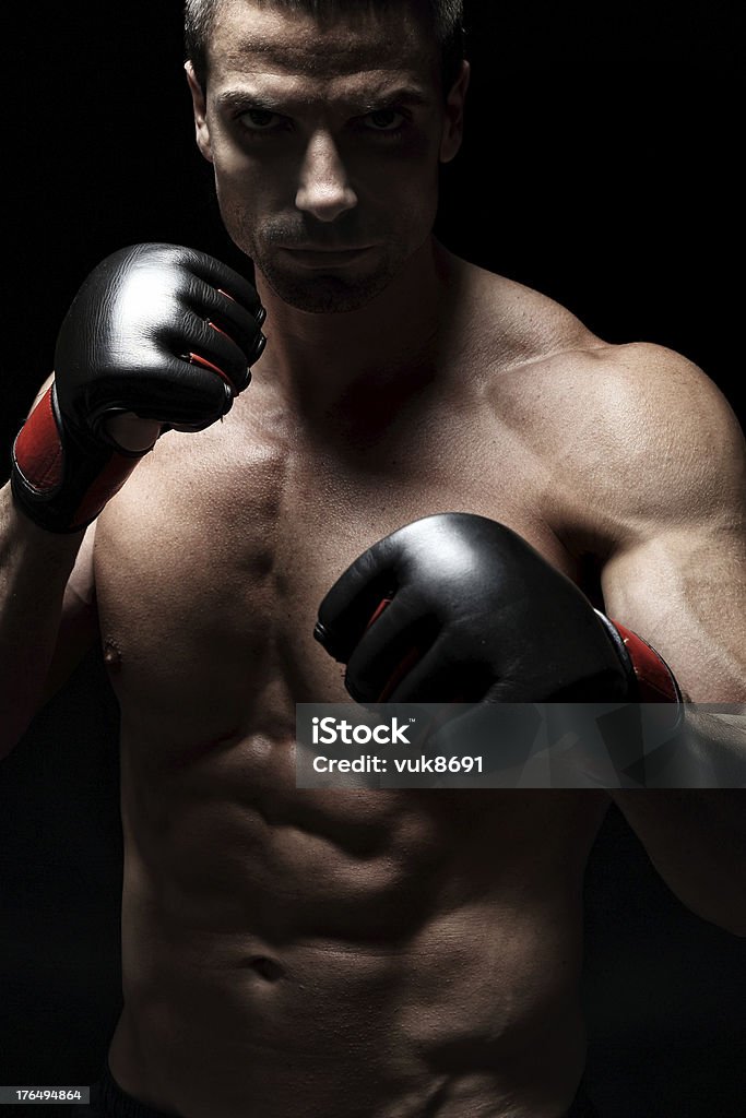 MMA 전투기 - 로열티 프리 거친 스톡 사진