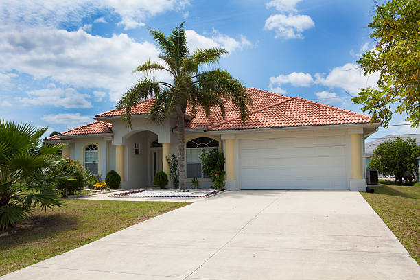 istock Luxury family house 176511114