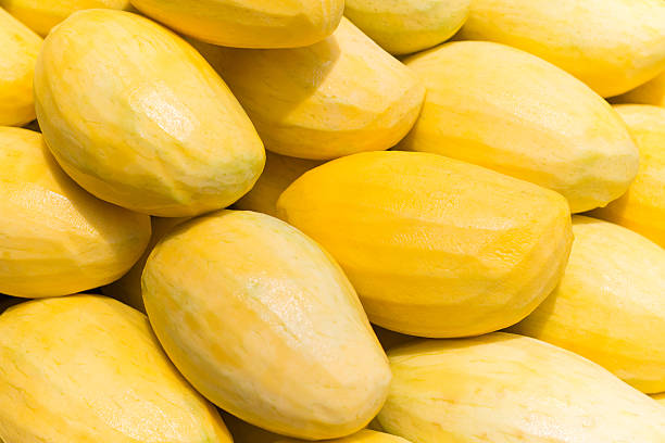 istock Asian yellow mangoes for sale 176520099