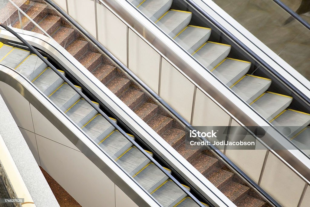 escalators - Photo de Escalator libre de droits