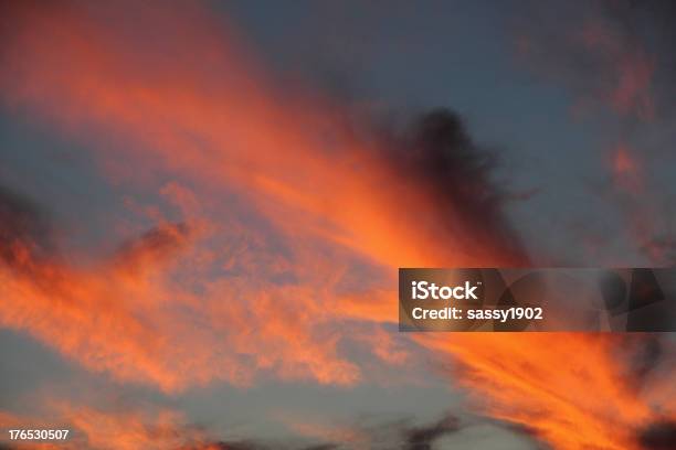 Dramatischen Sonnenunterganghimmel Stockfoto und mehr Bilder von Arizona - Arizona, Dramatischer Himmel, Farbbild