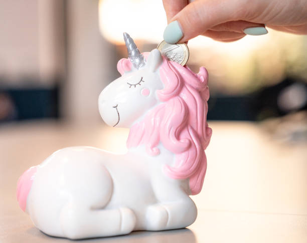 istock Investing in a unicorn 1765327761