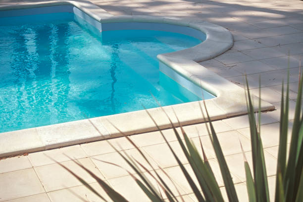 istock the edge of the pool 1765342871