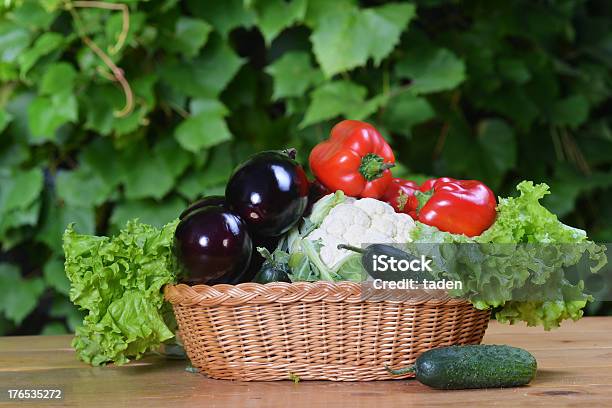 Verdure In Vimini - Fotografie stock e altre immagini di Agricoltura - Agricoltura, Ambientazione esterna, Autunno