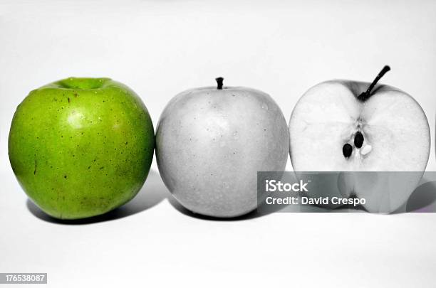 Trzy Jabłka - zdjęcia stockowe i więcej obrazów Bez ludzi - Bez ludzi, Fotografika, Hiszpania