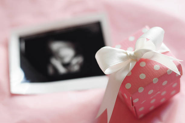 istock Baby Gifts 176554041