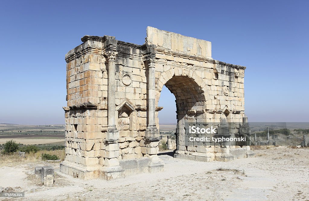 L'arco di Caracalla a Volubilis, Marocco - Foto stock royalty-free di Africa