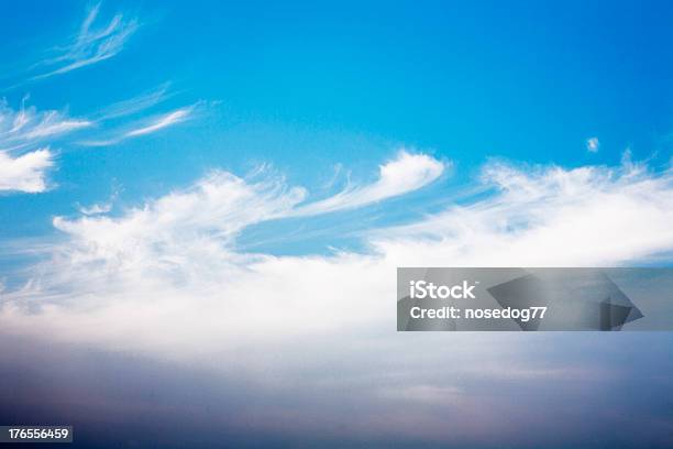 Photo libre de droit de Ciel Et Nuages banque d'images et plus d'images libres de droit de Beauté - Beauté, Beauté de la nature, Blanc