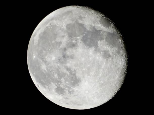 istock A clear view of the moon 1765749129