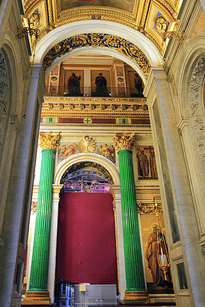 saint isaac katedra interiour - cathedral st petersburg indoors fresco zdjęcia i obrazy z banku zdjęć