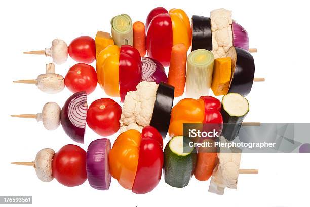 Gemüse Bratspieß Stockfoto und mehr Bilder von Antioxidationsmittel - Antioxidationsmittel, Aubergine, Blumenkohl