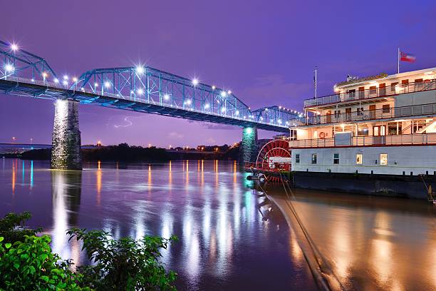 istock Showboat in Chattanooga 176595156