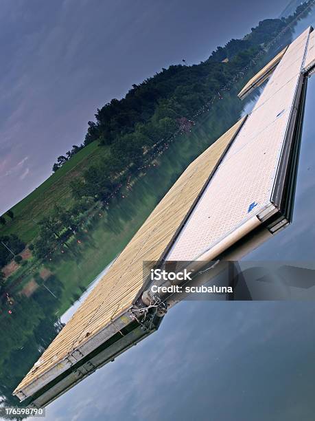 Платформа Для Плавания Гребной Regatta Озеро Rotsee Швейцария — стоковые фотографии и другие картинки Озеро Ротзее