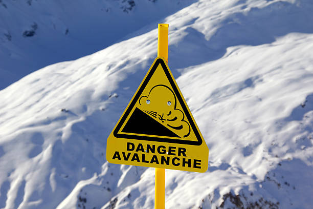 Avalanche sign Avalanche sign avalanche stock pictures, royalty-free photos & images