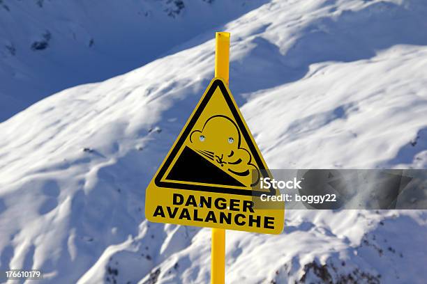 Foto de Placa De Avalanche e mais fotos de stock de Avalanche - Avalanche, Sinal de advertência, Perigo