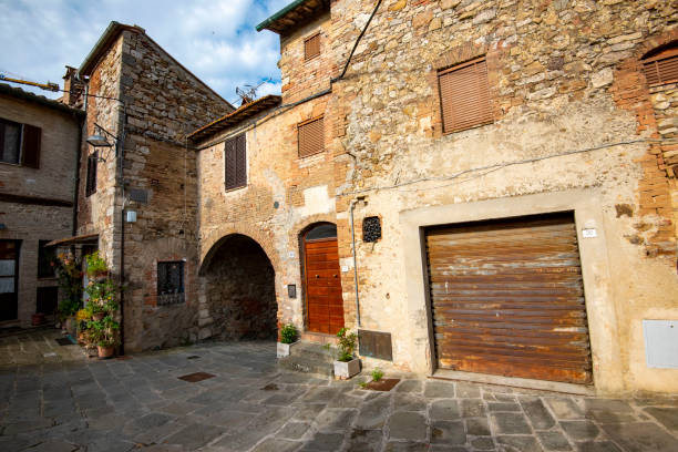 istock Town of Castiglione d'Orcia 1766153893