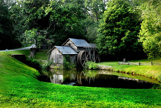 istock Blue Ridge Parkway Mabry Mill Lush Green Summer Setting 176617806
