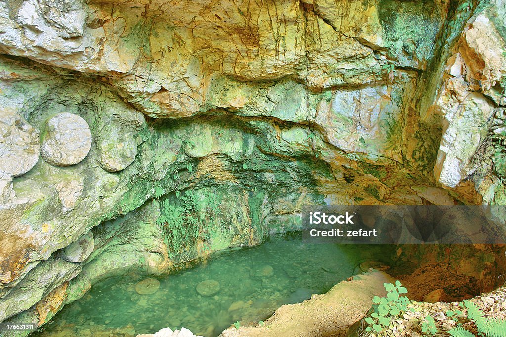 색상화 지하 캐이브 지형 (Macedonia - 로열티 프리 Tom Sawyer 스톡 사진