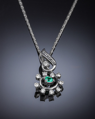 Emerald and diamond studded necklace