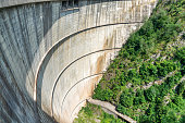 Hydroelectric dam