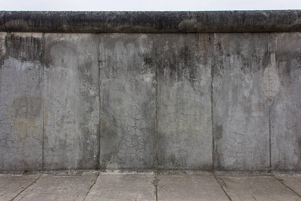 seção do muro de berlim - east germany - fotografias e filmes do acervo
