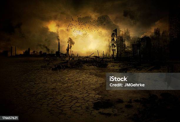 Background Apocalyptic Scenario Stok Fotoğraflar & Savaş‘nin Daha Fazla Resimleri - Savaş, Şehir, Arka planlar