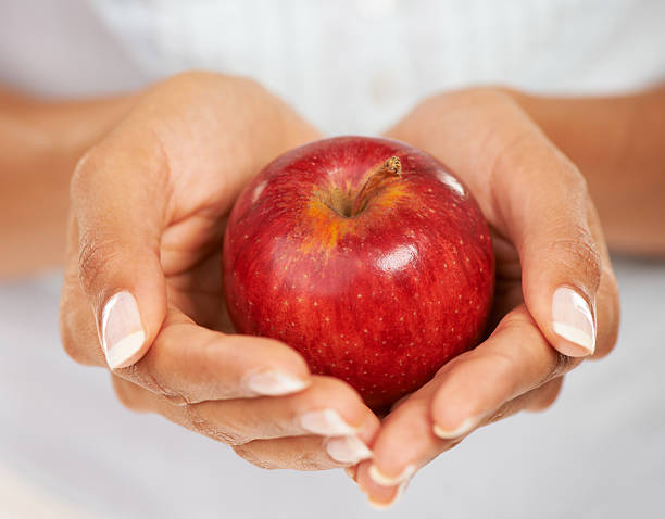 hallowing fitness - red delicious apple red gourmet apple stock-fotos und bilder