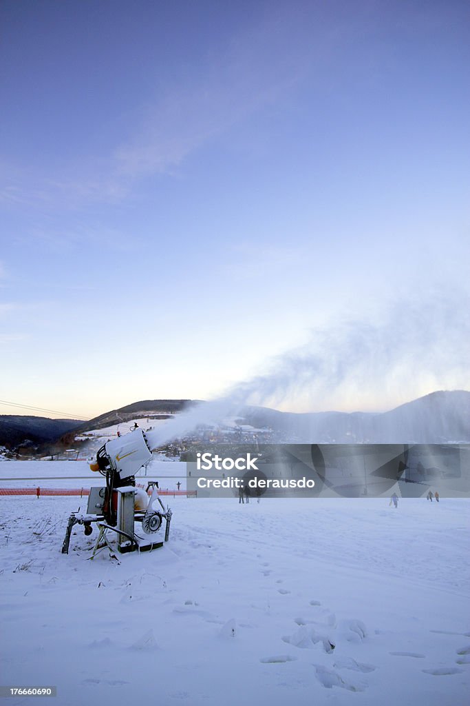 Cannoni da neve - Foto stock royalty-free di Altopiano