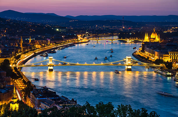 istock Szechenyi Chain or Lanchid bridge, Budapest 176662404