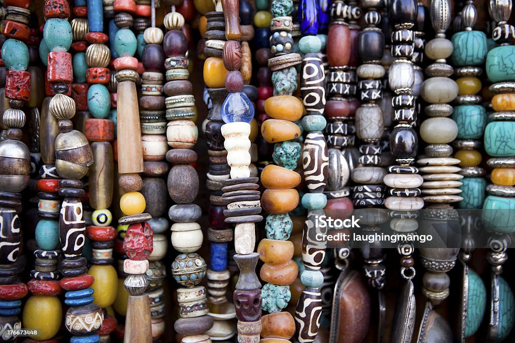 Collar de encapsulado joyería de Nepal - Foto de stock de Abalorio libre de derechos