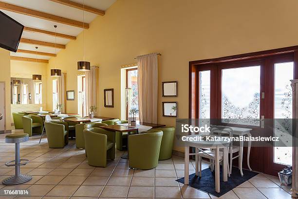 Mediterráneo Interiorsala De Estar Foto de stock y más banco de imágenes de Alimento - Alimento, Ancho, Arquitectura