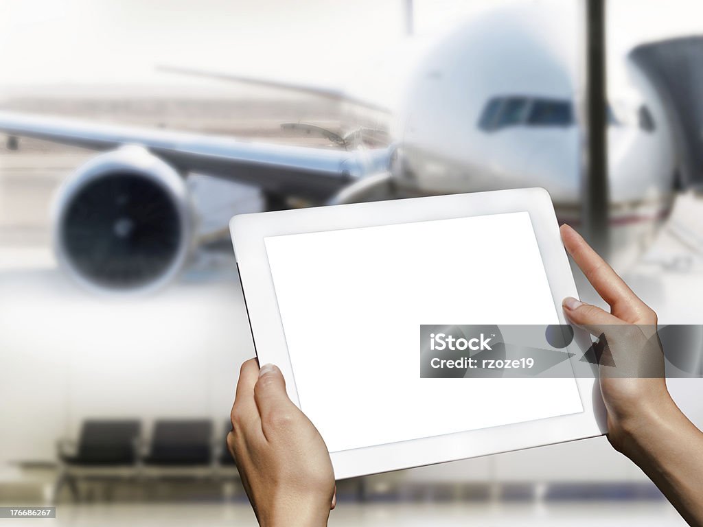 Tablet und Flughafen - Lizenzfrei Flughafen Stock-Foto