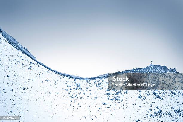 Burbujas Y Gotas Foto de stock y más banco de imágenes de Abstracto - Abstracto, Agua, Agua potable