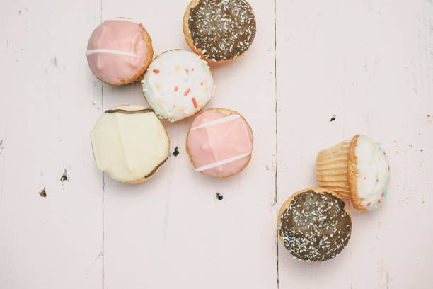 Delicious mix of pastel thones cupcakes