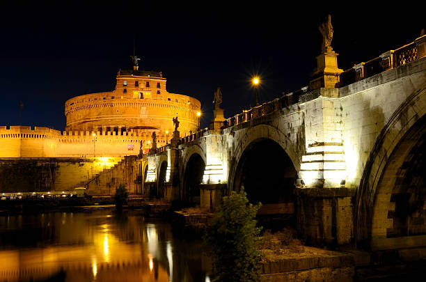 istock Castel Sant'angelo in Rome, Italy 176712377