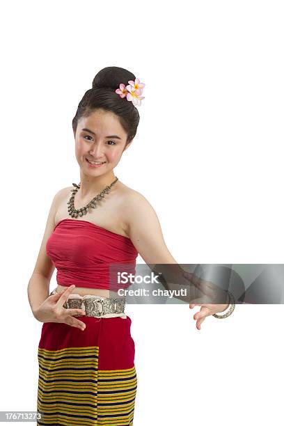 Disfraz De Estilo Tailandés Foto de stock y más banco de imágenes de Actuación - Representación - Actuación - Representación, Adolescente, Anticuado