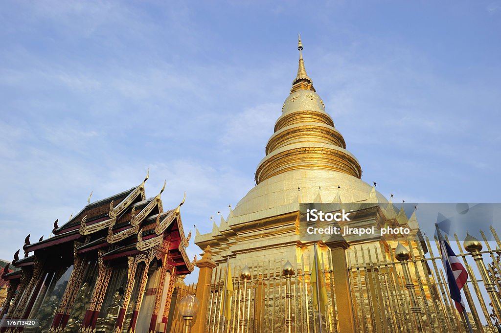 Pagode Dourado - Foto de stock de Arquitetura royalty-free