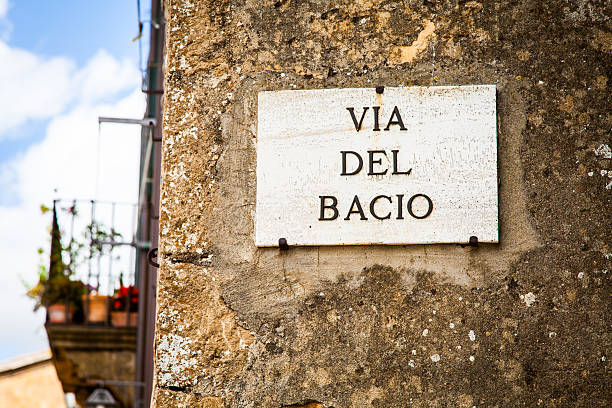 istock Kiss Street 176715944