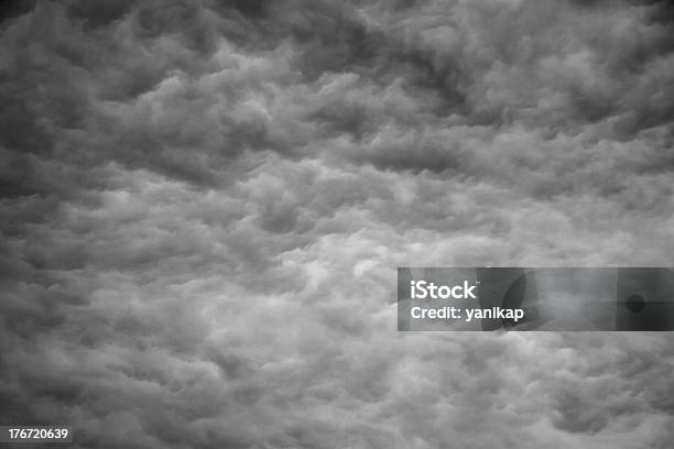 Foto de Fundo De Nuvens e mais fotos de stock de Abstrato - Abstrato, Beleza natural - Natureza, Branco